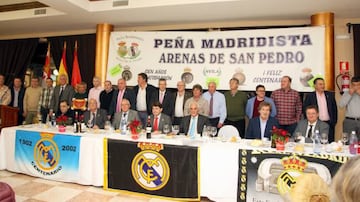 Una de las reuniones anuales de la peña de Arenas de San Pedro, siempre con invitados ilustres.