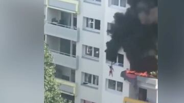 Dos niños saltan escapando de un incendio y ocurre esto