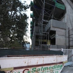 Comienzan a desmontar los andamios del Estadio de Vallecas