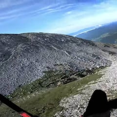 Un clip recopila la destreza de Aljaz Salkic bajándose en speedflight por los Alpes