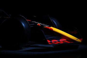 Presentaci¨®n del RB18, el nuevo monoplaza de Red Bull Racing que pilotar¨¢ Sergio P¨¦rez y Max Verstappen.