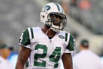 Darrelle Revis volvió a los Jets tras su paso triunfal por los New England Patriots, donde ganó el anillo. Segundas partes nunca fueron buenas, y su juego no llegó al nivel de su primera etapa en el equipo.