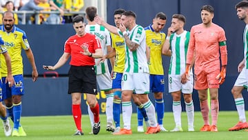 17/11/24 PARTIDO SEGUNDA DIVISION
CADIZ - CORDOBA
ANTONIO CASAS