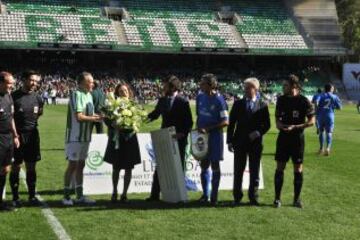 Las leyendas del Madrid se imponen ante las del Betis