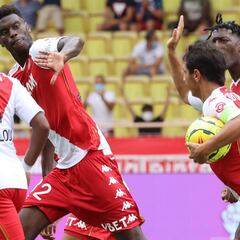 Badiashile le da la victoria al Mónaco ante el Metz