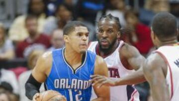 Tobias Harris, con DeMarre Carroll, este pasado viernes.