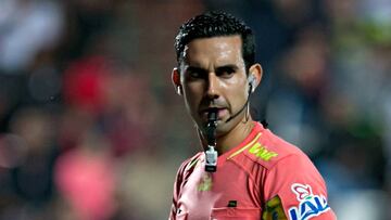 A los 32 años este juez con gafete de FIFA desde 2014 buscará repetir los buenos trabajos realizados por varios árbitros mexicanos.