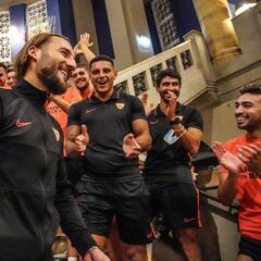 'Fiesta' en Dusseldorf para recibir a Gudelj, el jugador nº12