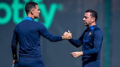 Xavi es historia, Rafa Márquez llama a la puerta del Barça
