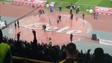 Higuaín respondió a la pitada de Nápoles con besos y saludos