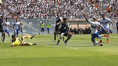 Católica golpeó a Mario Salas y se quedó con el clásico