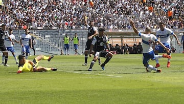 Católica golpeó a Mario Salas y se quedó con el clásico