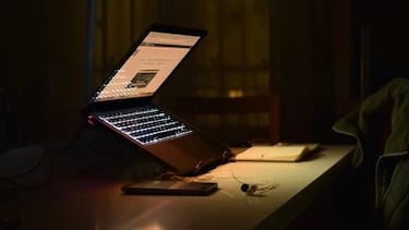 Alerta cibernética: nuevos hackeos pueden espiar lo que escribes solo escuchando el sonido de tus teclas