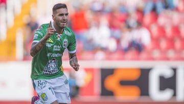 Con su triplete Ismael Sosa llegó a 50 goles en liga MX