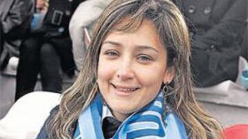 <b>MARIAN MOURIÑO ES LA PROMOTORA DE LA INICIATIVA</b> Marian Mouriño, desde su puesto de directora de marketing del Celta, está tratando de proyectar la imagen del club hacia el exterior. La recogida de amuletos no es su primera gran idea, ya que también organizó hace unas semanas una romería celeste. Ayer, posó para AS con una estampa de la Virgen, una cabeza de ajo y un muñeco de peluche.