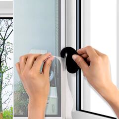 Esta mosquitera universal para ventanas es ajustable y se instala sin herramientas