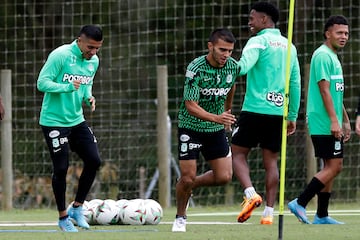 Atlético Nacional necesita vencer o empatar ante Junior para jugar la final de la Liga BetPlay, el partido se jugará este miércoles en el Atanasio Girardot 8:15 p.m.