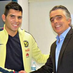 Silvio Romero firmó con América por los próximos tres años