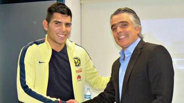 Silvio Romero firmó con América por los próximos tres años