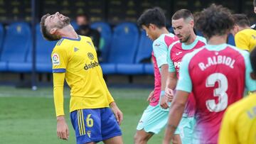 José Mari sufre un esguince de rodilla