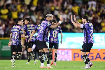   Rodrigo Aguirre celebrate this goal 1-1 of America during the 11th round match between Leon and America as part of the Liga BBVA MX, Torneo Apertura 2024 at Nou Camp  Stadium on October 05, 2024 in Leon, Guanajuato, Mexico.