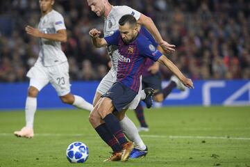 2-0. Jordi Alba marc¨® el segundo gol.