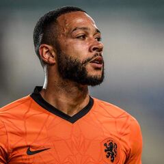 El Barça cambia la oferta a Depay