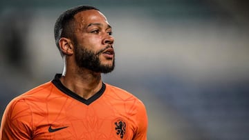 El Barça cambia la oferta a Depay