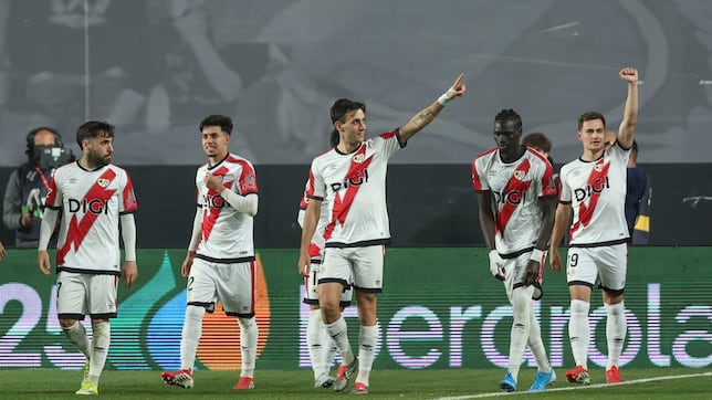 El Rayo afina para la Conference