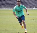 Isla entrena en día libre de Flamengo y aún no está autorizado para debutar