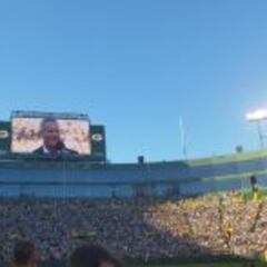 Los Green Bay Packers retiran el número 4 de Brett Favre