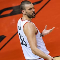 Sin duelo entre los Gasol en el regreso a Toronto de DeRozan