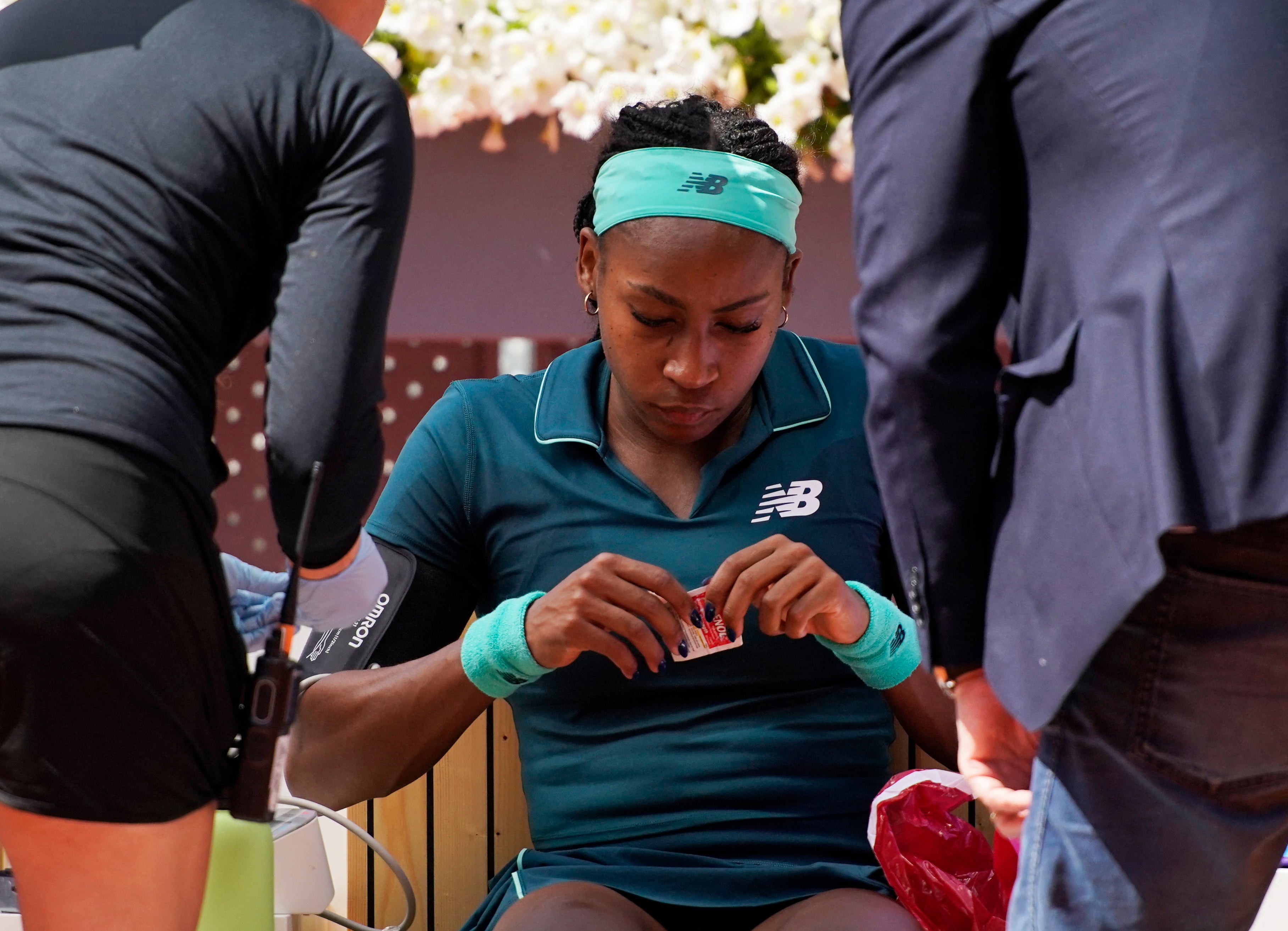 Un virus preocupa en la Caja Mágica: Gauff vomita en pista