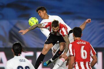 Raphael Varane e I?igo Mart¨ªnez.