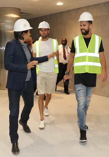 Piqué y Busquets en las obras de la Aspire Academy. 