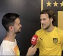 Forlán: "Me veo identificado con la garra de Simeone"