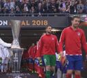 El gafe de Payet: tocó la copa y se rompió a los 30 minutos