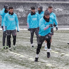 Entrenamiento bajo la nieve antes de viajar a Navarra