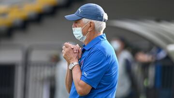 Julio Comesaña abandonó la rueda de prensa tras la derrota de Medellín ante La Equidad.