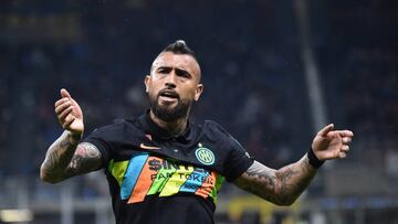 SAN SIRO STADIUM, MILANO, ITALY - 2022/05/06: Arturo Vidal of FC Internazionale reacts during the Serie A football match between FC Internazionale and Empoli FC. FC Internazionale won 4-2 over Empoli FC. (Photo by Andrea Staccioli/Insidefoto/LightRocket via Getty Images)