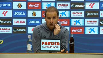 Surrealista la rueda de prensa de Arrasate en La Cerámica