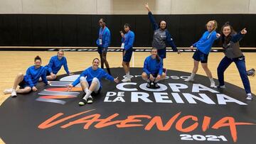 Las jugadoras del Movistar Estudiantes en L&#039;Alquer&iacute;a de Valencia.