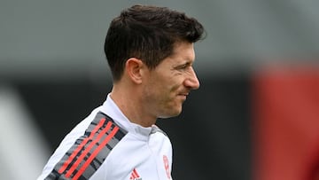 Lewandowski en el entrenamiento previo al partido