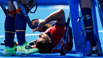 Paris 2024 Olympics - Hockey - Men's Bronze Medal Match - India vs Spain - Yves-du-Manoir Stadium, Colombes, France - August 08, 2024. Jordi Bonastre of Spain reacts after sustaining an injury. REUTERS/Anushree Fadnavis