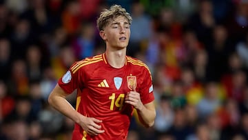 Oficial: Huijsen, al Real Madrid