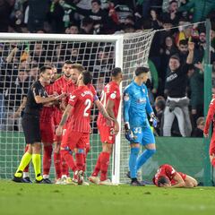 Archivada la causa por el lanzamiento del palo en el derbi Betis-Sevilla