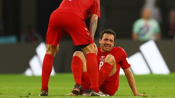 Soccer Football - FIFA World Cup Qatar 2022 - Group D - Denmark v Tunisia - Education City Stadium, Al Rayyan, Qatar - November 22, 2022 Denmark's Thomas Delaney reacts after sustaining an injury REUTERS/Kai Pfaffenbach