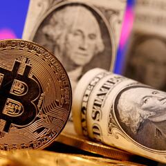 What businesses accept payment with cryptocurrencies in the US?