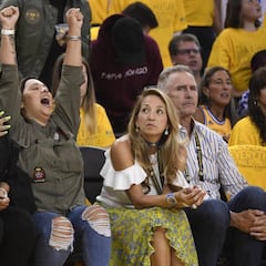 Los Warriors vetan a Rihanna: su música no se oye en el vestuario