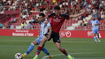 Rubén Castro, durante el Mirandés - Málaga.